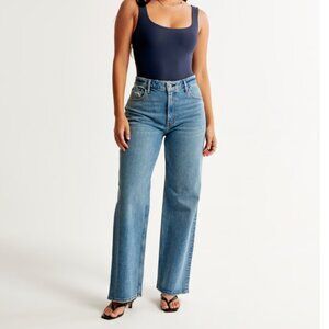Abercrombie Curve Love High Rise 90's Relaxed Jean